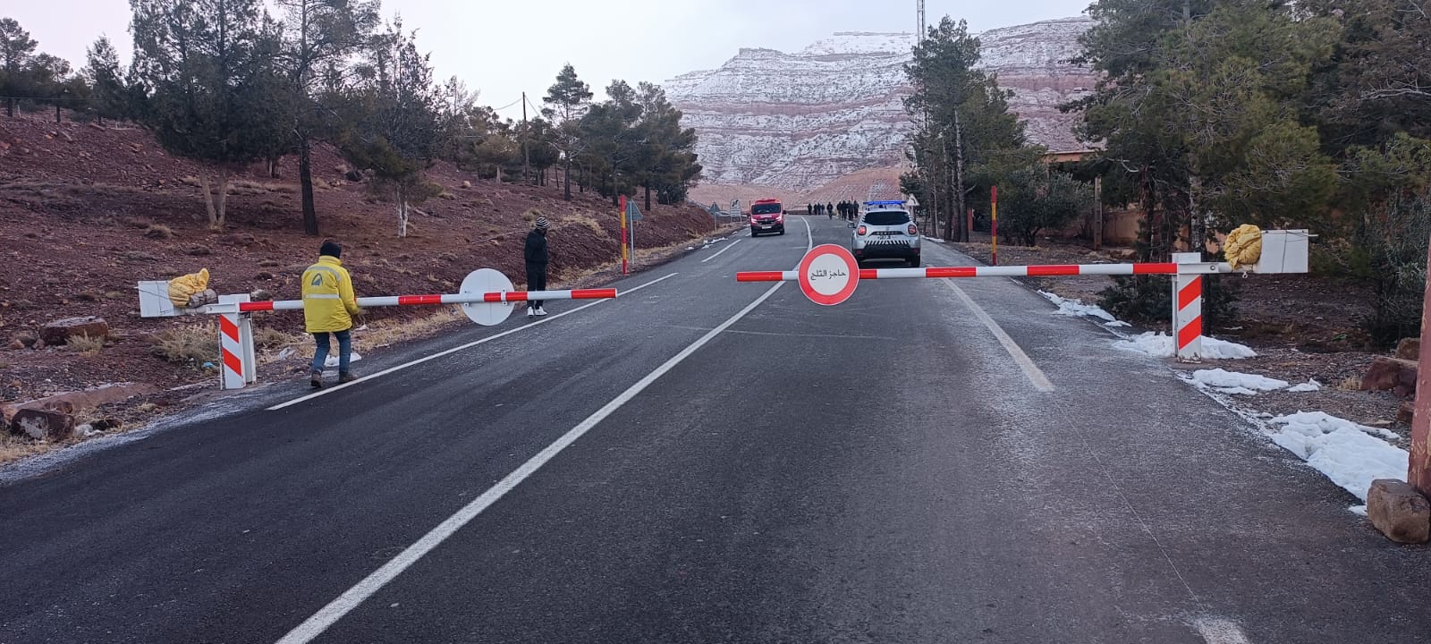 الثلوج تشل الحركة مجددا بين مراكش وورزازات
