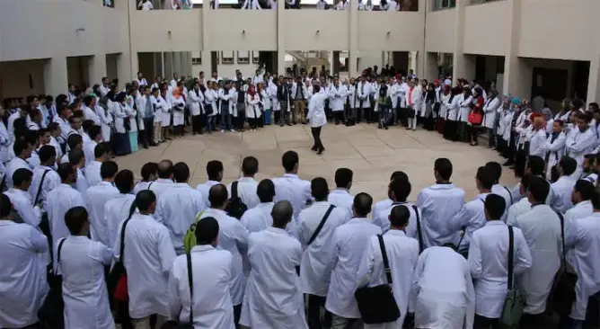 احتجاجات الأساتذة المتدربين تتصاعد في أكثر من 20 مركزا