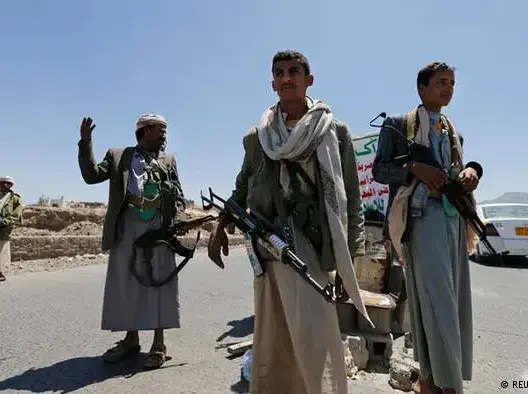 الحوثيون يزعمون قتل جنود سعوديين في قصف لمواقع سعودية