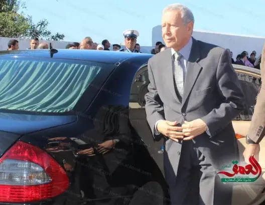 بلمختار يفعِّل منشور التغيب عن العمل