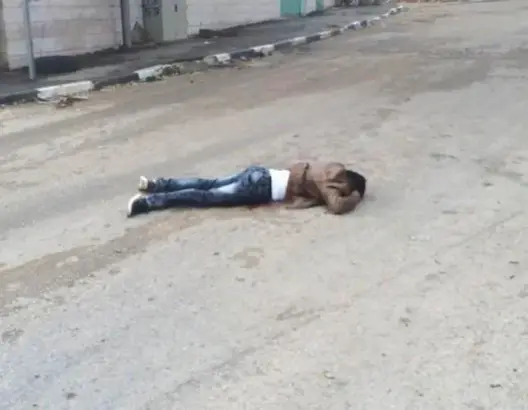 شهيد فلسطيني برصاص الاحتلال بعد طعنه مستوطنا بالخليل