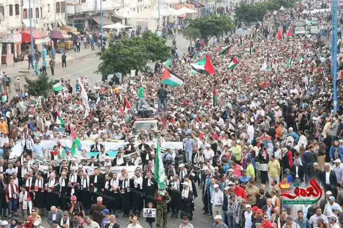 الآلاف يتظاهرون في البيضاء نصرة للمسجد الأقصى
