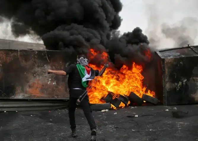 أربعة شهداء فلسطينيين  أحدهما طفل برصاص الاحتلال