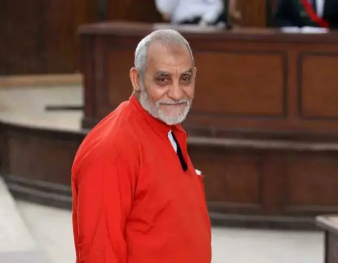 تأجيل محاكمة مرشد الإخوان المسلمين محمد بديع