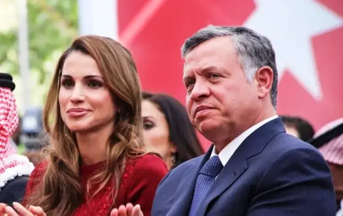 زوجة ملك الأردن تعشق شابا عشرينيا (صورة)