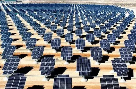 الأمم المتحدة: المغرب بلد رائد في استخدام الطاقة الشمسية والريحية