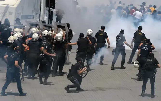 مقتل 12 شخصا في اشتباكات  جنوب شرق تركيا