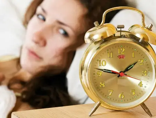 نقص النوم قد يؤدي إلى خلل في عمل الكلى لدى النساء