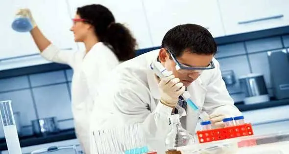 أطباء بريطانيون يحققون طفرة كبيرة في علاج السرطان