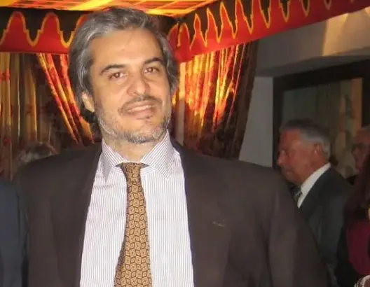 الأمير المنبوذ يصدر “سيرة أمير مبعد”