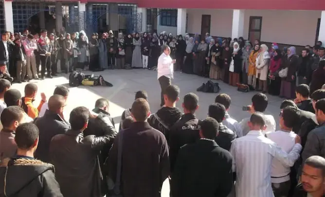 منظمة طلابية تدعو للاحتجاج ضد تأخر صرف المنح والتغطية الصحية