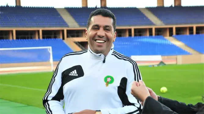 لموسم ونصف.. رشيد الطاوسي مدربا جديدا للرجاء خلفا للبلجيكي “فيلموتس”