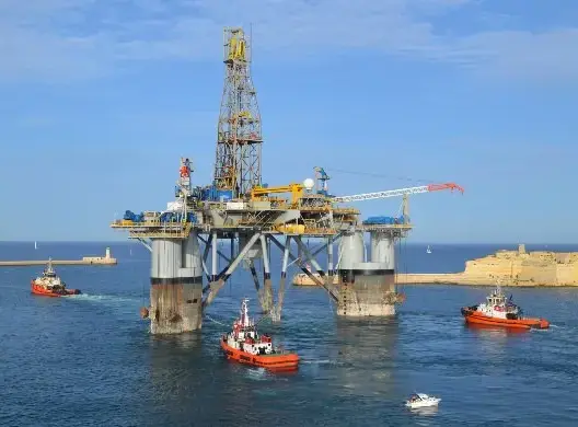 أزيد من 33 مجموعة أجنبية تنقب عن النفط والغاز بالمغرب