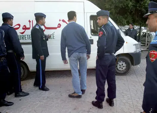 شرطي يضطر لاستخدام سلاحه الوظيفي  بالبيضاء