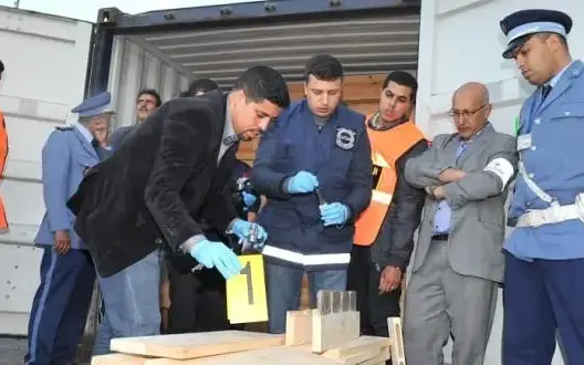 قالت الصحف: استنفار أمني في ميناء الدارالبيضاء بسبب قنبلة
