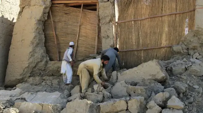زلزال قوته 6.2 درجة يضرب شمال أفغانستان