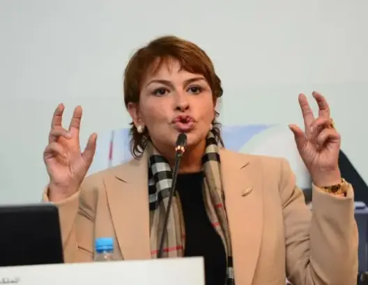 بعد “جوج فرنك” الحيطي تنام “جوج ساعات” فقط في اليوم
