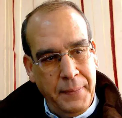 المغربي محمد أبطوي يفوز بجائزة الملك عبد الله للترجمة