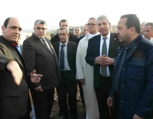 الرميد يعطي انطلاقة بناء مقر نقابة هيئة المحامين بتازة