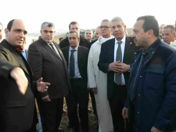 الرميد يعطي انطلاقة بناء مقر نقابة هيئة المحامين بتازة