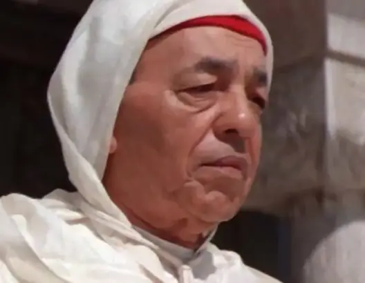 الوفا يحكي لأول مرة قصة الحسن الثاني لما نام بمدخل مراكش