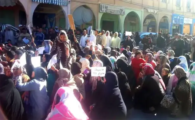 احتجاجات بالريصاني بعد وفاة امرأة ومولودتها أثناء الولادة