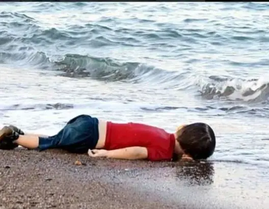 صحيفة إيطالية: كيف أثرت صورة الطفل أيلان على اللاجئين