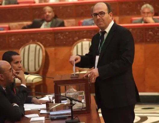 بنشماش يمثل الملك في حفل تنصيب الرئيس الغيني ألفا كوندي