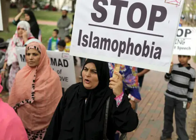 إطلاق حملة ضد ظاهرة الإسلاموفوبيا في فرنسا