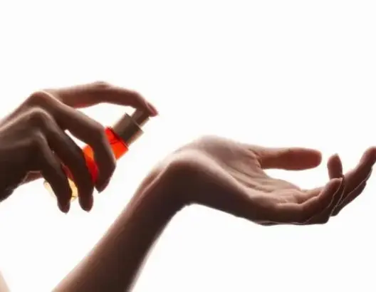 اعرفي عطرك من شخصيتك!