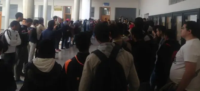 طلاب بالرباط يحتجون على التغيير المتكرر لموعد الامتحانات