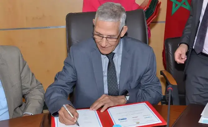الداودي يجتمع مع نقابة تعليمية حول قضايا مطلبية