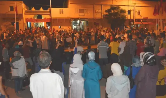 النقل وفك العزلة يخرج ساكنة “تنديت” للاحتجاج