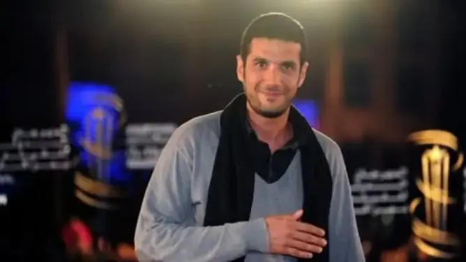 تزامنا مع محاكمته في المغرب فرنسا تكرم مخرج “الزين لي فيك”