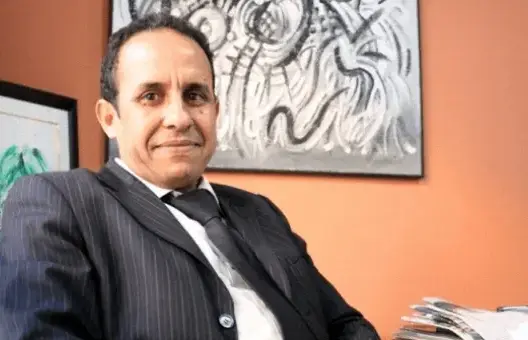 أنوزلا ينفي وصفه للصحراء المغربية بأنها “محتلة”