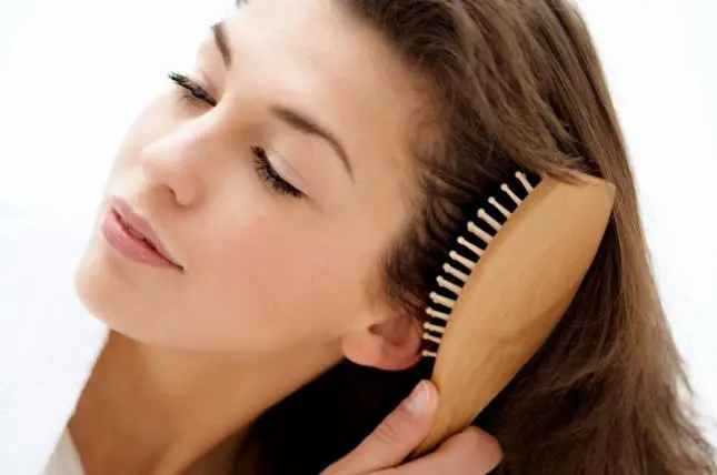 هل تستخدمين الفرشاة المناسبة لشعرك؟