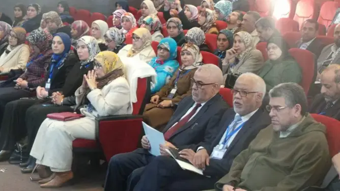 برلمان PJD يتجه لإدانة تعنيف الأساتذة وقياديتين يحملن الشارة تضامنا