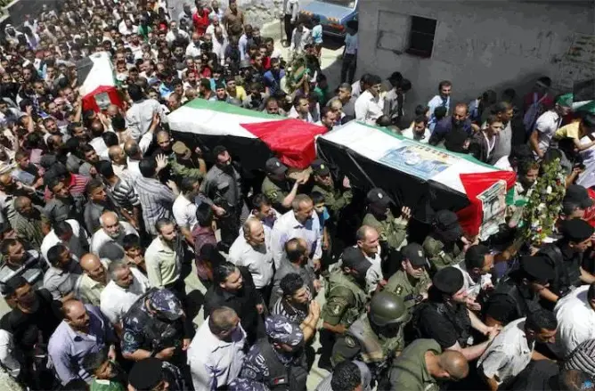 إصابة 14 فلسطينيا برصاص الاحتلال في غزة