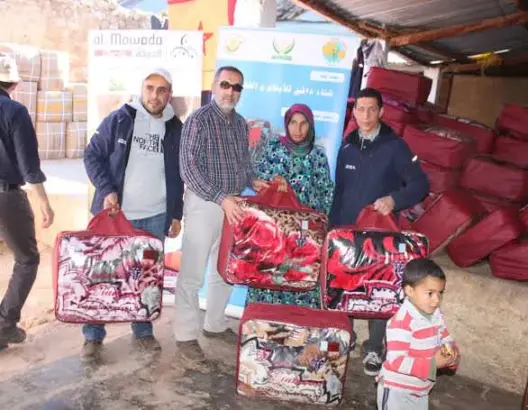 450 أسرة تستفيد من أغطية خيرية بجبال الأطلس