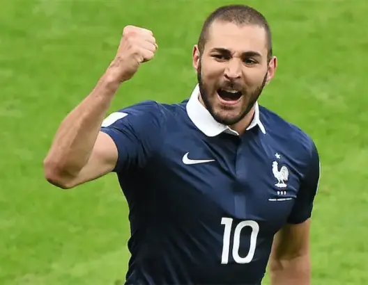 أغلبية الفرنسيين ضد رجوع بنزيما في يورو 2016‎
