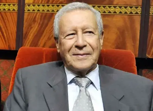 المساعدون التقنيون والإداريون يحتجون ضد بلمختار