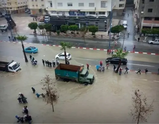 الأمطار الرعدية تمنع ابن كيران من زيارة شفشاون