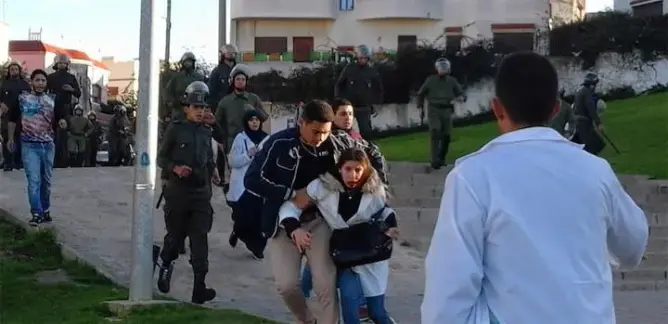 تدخل أمني يخلف إصابات بين الأساتذة المتدربين بطنجة (صور وفيديو)