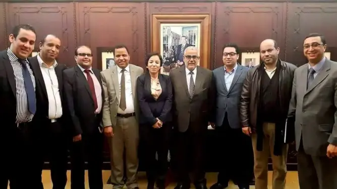 ابن كيران يجتمع بمسؤولي الشبيبات الحزبية ويدعوهم للتواصل مع الأحزاب