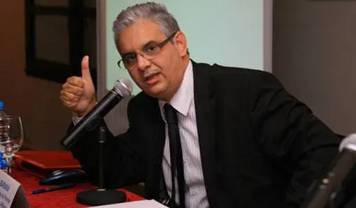 بركة يستعرض بالعرائش حصيلة المجلس الاقتصادي والاجتماعي والبيئي