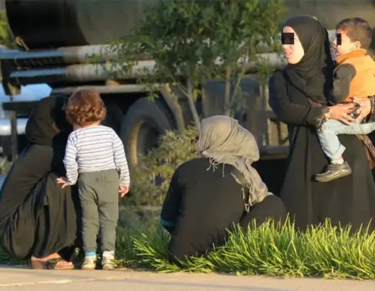 أعضاء في حزب مزوار يصفون اللاجئين السوريين بـ”الكوارث الاجتماعية”