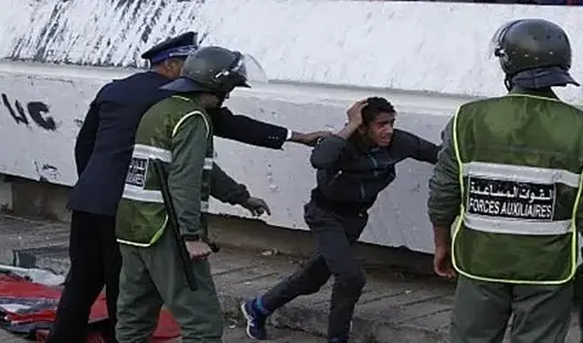 توقيف 75 شخصا أغلبهم قاصرين في أحداث شغب بملعب سلا