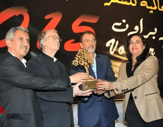 الشاعر الألماني ” براون” يُتوج بجائزة “أركانة” العالمية بالدار البيضاء