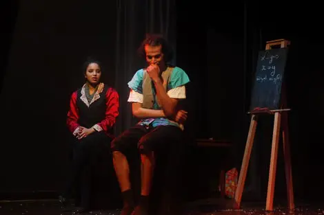 9 أعمال مسرحية تتنافس في مهرجان مسرح الشباب بطنجة