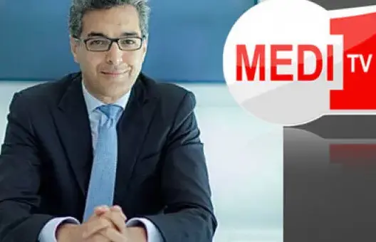 العزوزي يخضع لمطالب مهنيي “ميدي 1 تيفي” ويشرع في توظيف 17 مستخدما جديدا